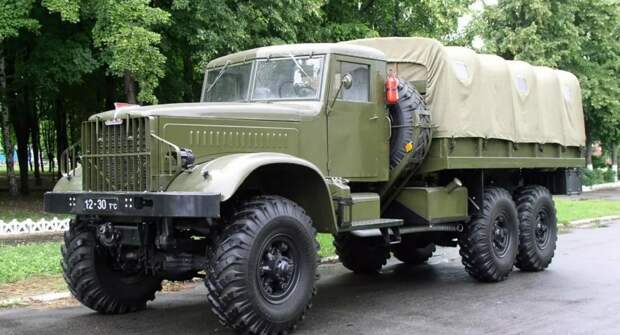 Автомобили КрАЗ советского производства с повышенной проходимостью