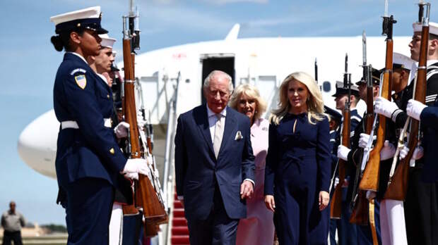 Король Великобритании прибыл в США