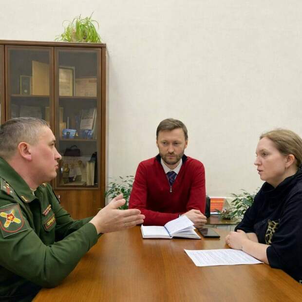 Тарифлар комитеты рәисе урынбасары «Батырлар» программасы катнашучысы белән очрашты