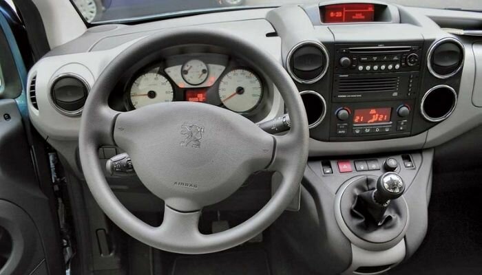 Французский «пирожковоз» Peugeot Partner в нашем исполнении: какой он