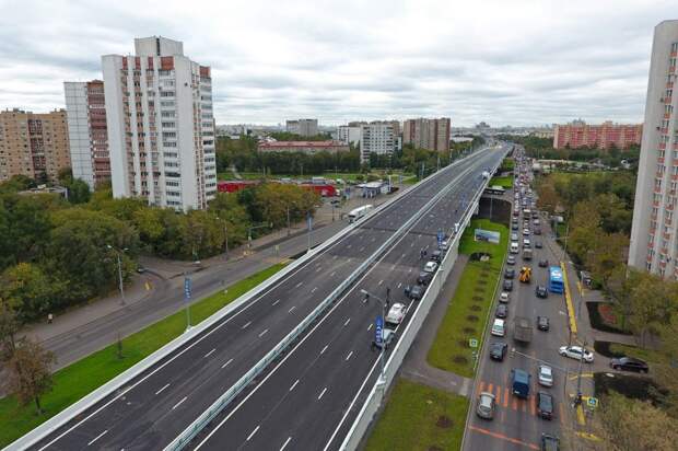 Новая магистраль позволила увеличить скорость движения / Фото: stroi.mos.ru