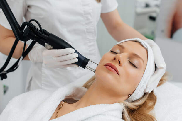 Минздрав ввел обязательную практику и новые медицинские компетенции косметологов