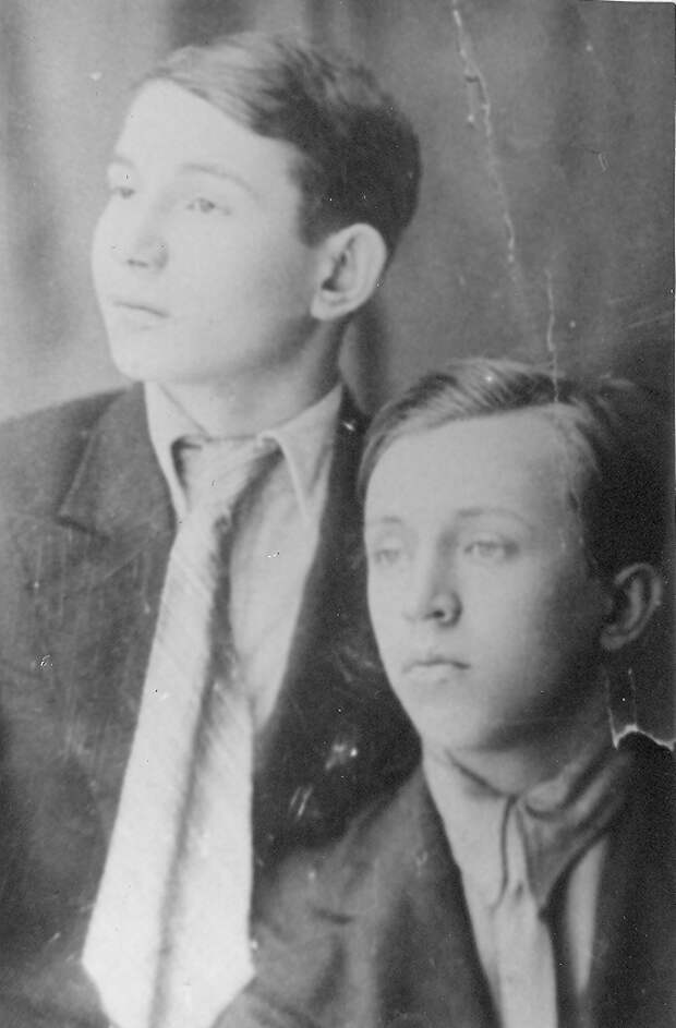 братья Есенины