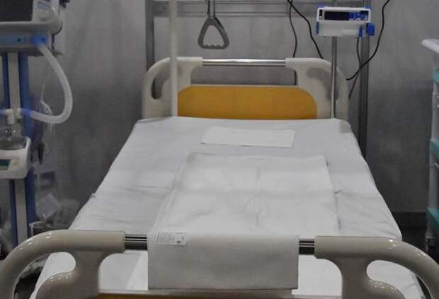 В Минздраве Подмосковья заявили, что госпиталь "Крокус Экспо" обеспечен всем необходимым для лечения пациентов с COVID