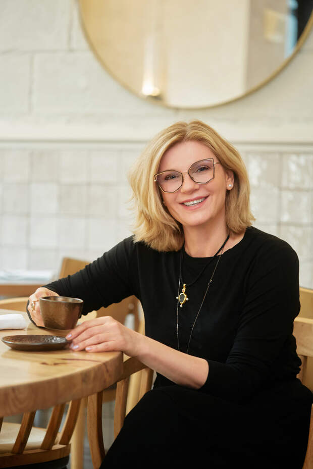 Анна Ардова работает над новой мелодрамой «Dомашнего» Анна Ардова работает над новой мелодрамой «Dомашнего»