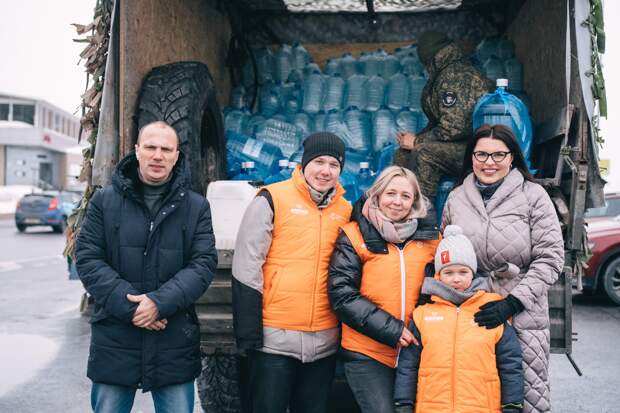 Нижегородские волонтеры передали еще один внедорожник и гуманитарный груз для бойцов СВО