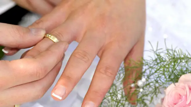 Летом в Москве брак заключило рекордное количество пар