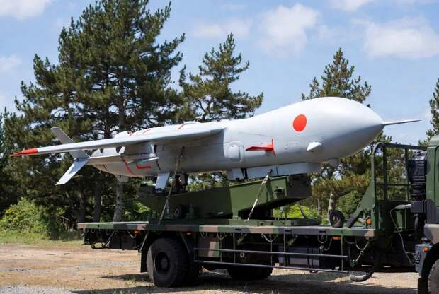 Знает толк в камикадзе: Япония решила создать флот дронов