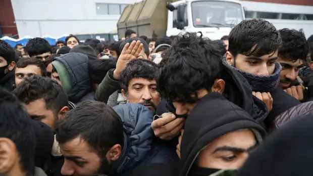 МЧС Белоруссии: в логистическом центре «Брузги» находятся около 2 тысяч мигрантов