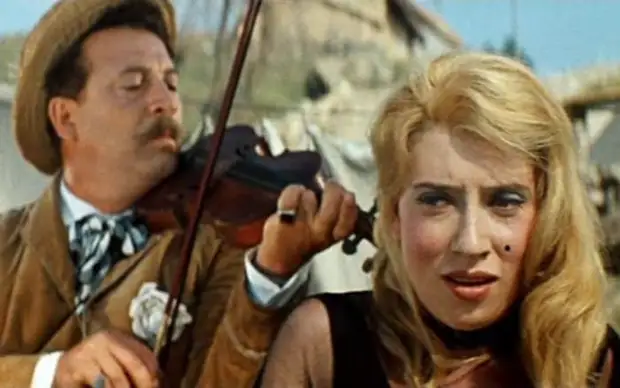 Инна Чурикова отмечает день рождения