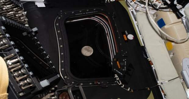 Экипаж «Ориона» отработал ручное управление в межпланетном пространстве