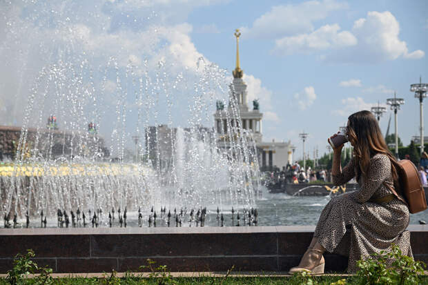Синоптик Тишковец пообещал москвичам знойное и засушливое лето