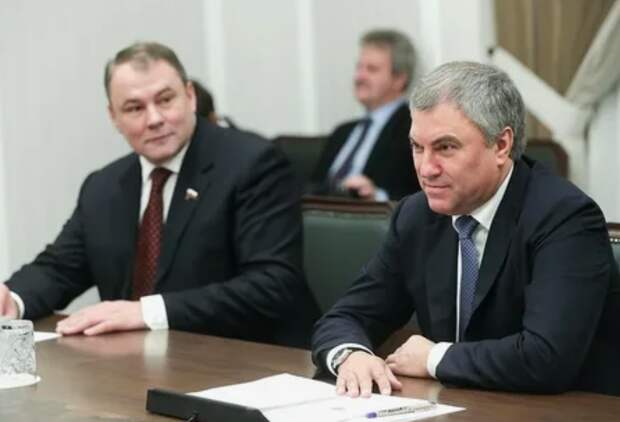 Вячеслав Володин и Пётр Толстой