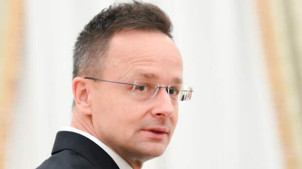 Сийярто: Венгрия не поддастся шантажу Зеленского