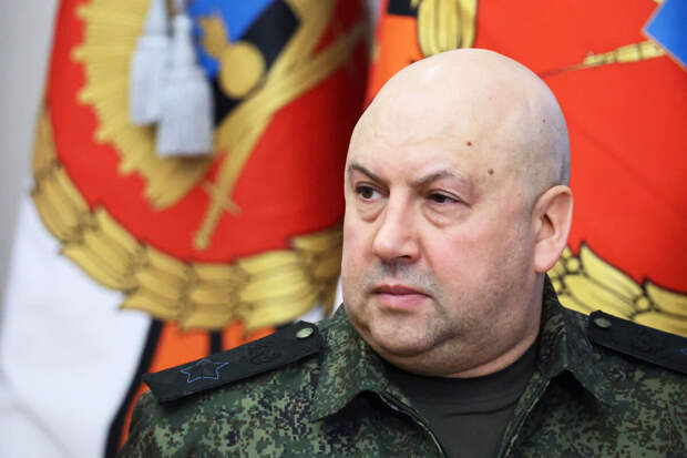 Ura.ru: окружение генерала Суровикина опровергло его возвращение в Россию