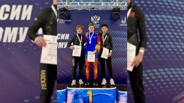 Шесть медалей первенства России выиграл конькобежец из Барнаула в Челябинске