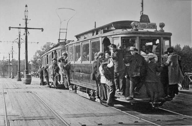 MP_tram_Petersburg.jpg