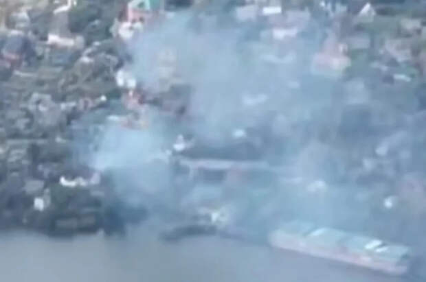 В Херсоне творится страшное: люди с оружием берут город под контроль