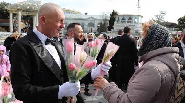 Свыше двух сотен иностранных граждан эвакуировали в Крым из Херсонской области