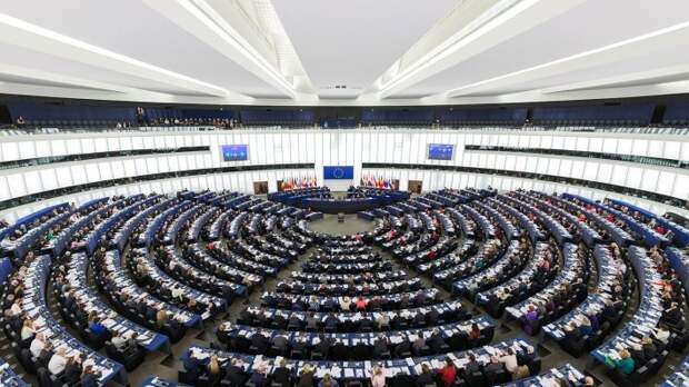 До трети мест в новом составе Европарламента займут политические силы с нейтрально-положительным отношением к России