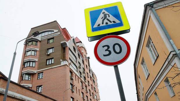 Приставы окончили производство о выселении Долиной