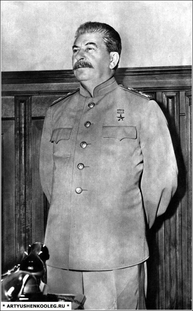 Stalin-generalissimus-v-kabinete-rrs-e1568972129386.jpg Stalin-generalissimus-v-kabinete-rrs-e1568972129386.jpg