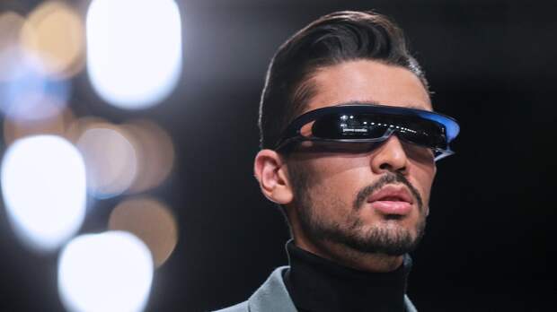 Молодость или красота? Зачем мужчины делают пластические операции