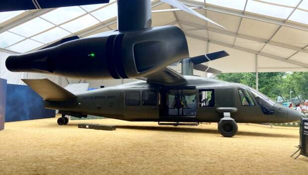 На фото: первая демонстрация MV-75 на праздновании 250-летия армии США.