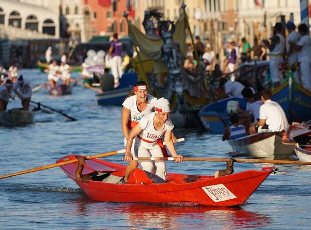 Ежегодная Историческая Регата прошла в Венеции