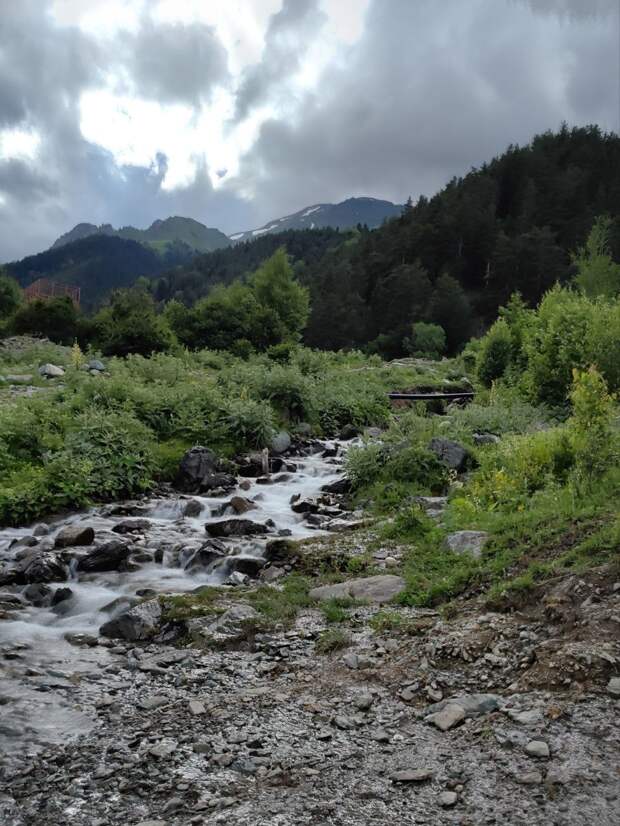 Баритовая балка и водопад