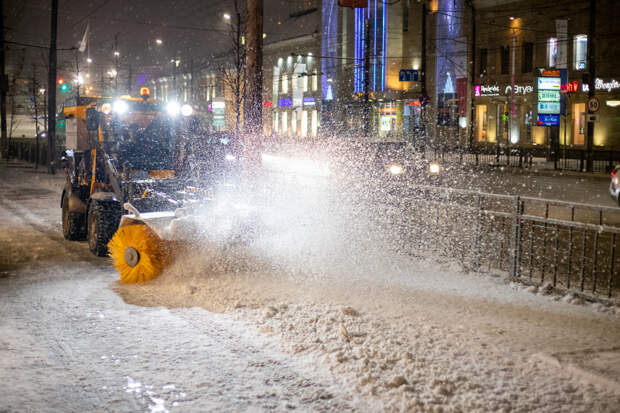Беспалов: из Тулы вывозят до 10 тысяч кубометров снега ежедневно