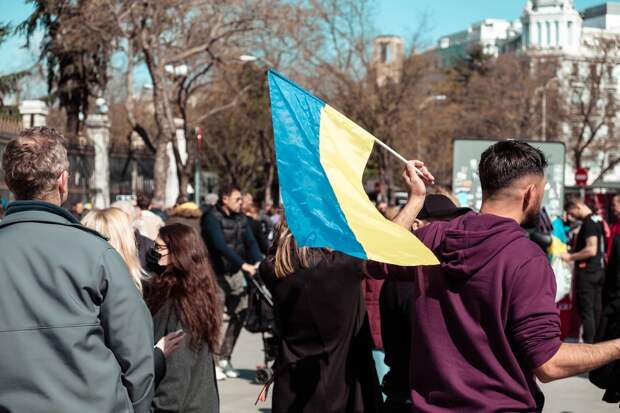 В украинском городе Сумы прошел митинг с требованием демобилизации военных