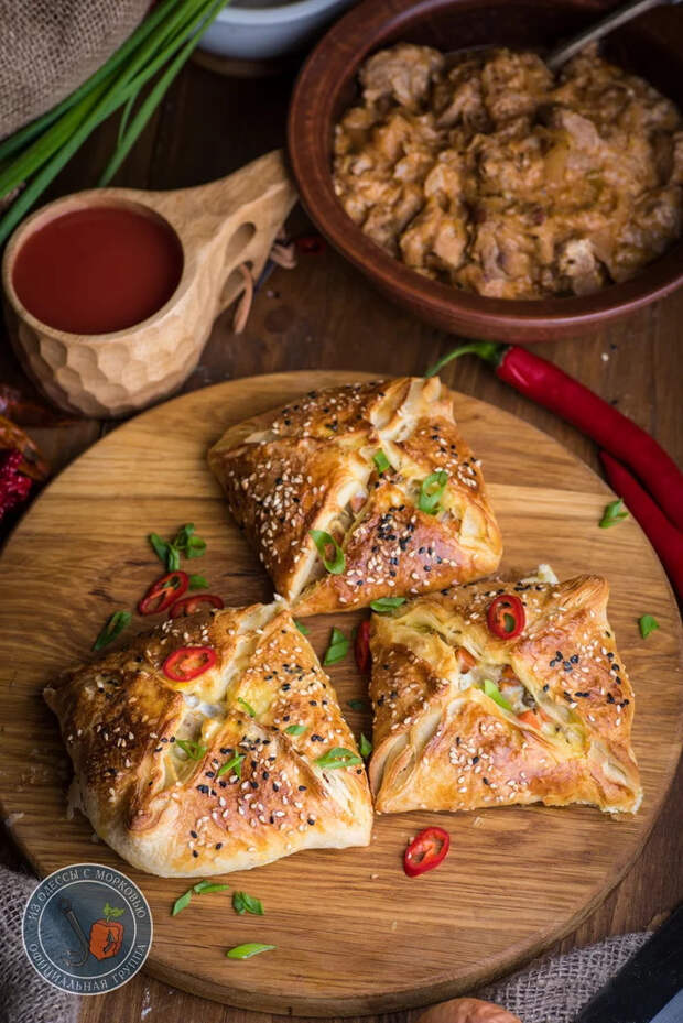 Конверты с курицей и овощами в слоеном тесте Из Одессы с морковью, Кулинария, Еда, Рецепт, Фотография, Длиннопост