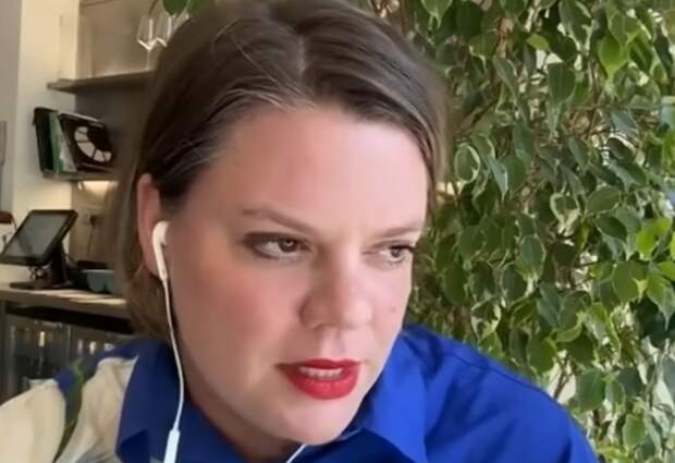 Поэтесса Вера Полозкова объявлена в розыск в России