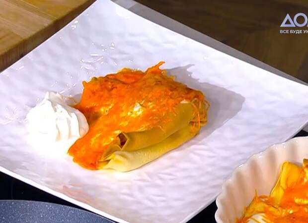 Блинчики с мясом запеченные в сметанном соусе: оригинальный рецепт