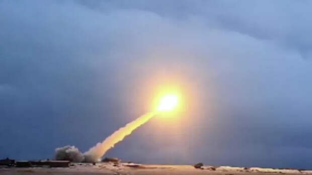 Экс-аналитик ЦРУ: Россия имеет преимущество в обычных и стратегических вооружениях