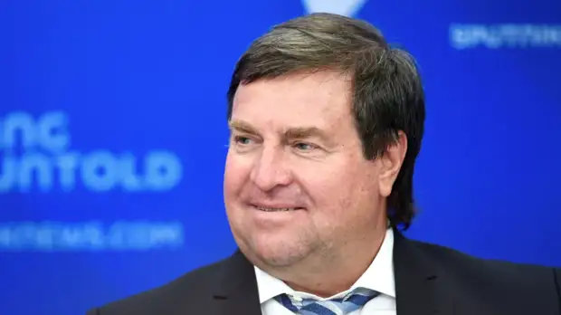 Сальников: ВФП не будет заставлять пловцов силком оставаться в России