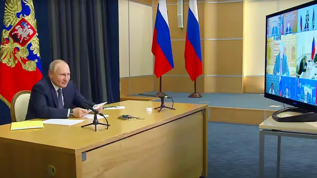 «Пожалуйста, подумайте как следует»: Путин призвал россиян пройти вакцинацию от COVID-19