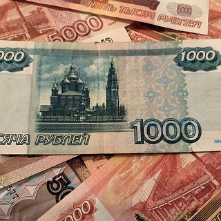 В появлении новых купюр в России увидели риски мошенничества и сбоев