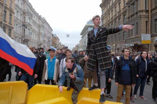В Госдуме рассказали, как сорвать «грязные планы» западных политтехнологов, покушающихся на умы подростков | Русская весна
