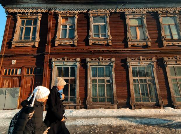 Дореволюционный деревянный дом отреставрируют в старом центре Барнаула