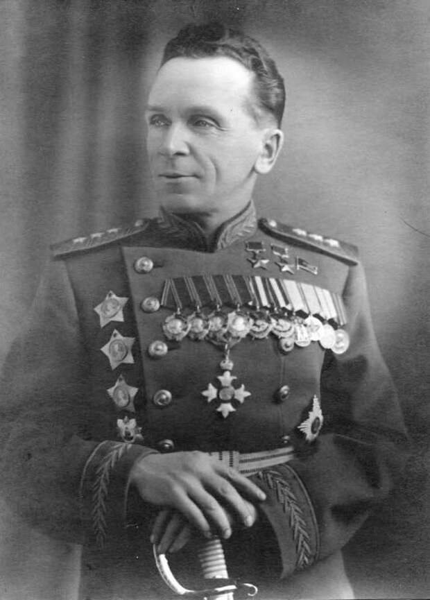 Павел Иванович Батов (1897 — 1985)