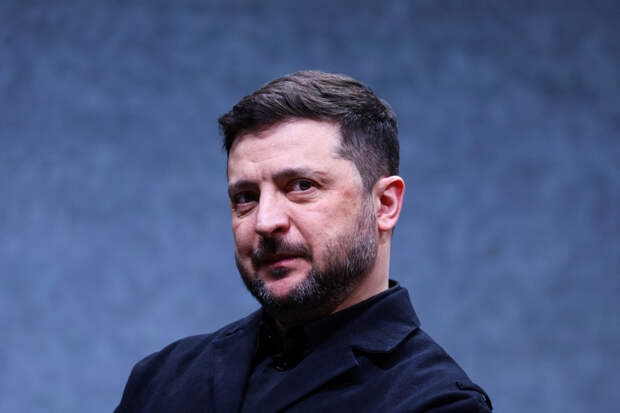 Зеленскому пришлось извиняться за слова о переговорах с Россией