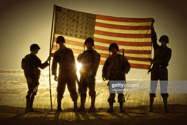 Soldiers with American flag
