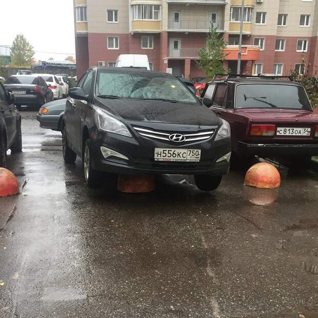 Наглядные доказательства того, что телепортация существует Наглядные доказательства того, что телепортация существует автомобиль, дтп, прикол, телепортация, ученые, что тут произошло, юмор