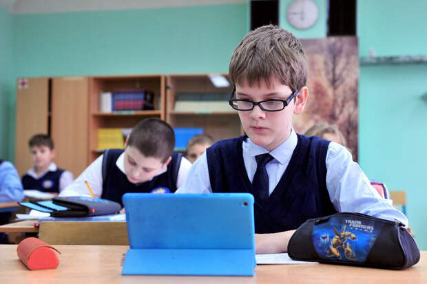 Глава РАН Красников: 10 лет обучения в школе может быть достаточно