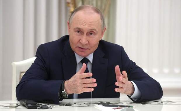 Путин подписал закон об уголовных наказаниях за дискредитацию армии России