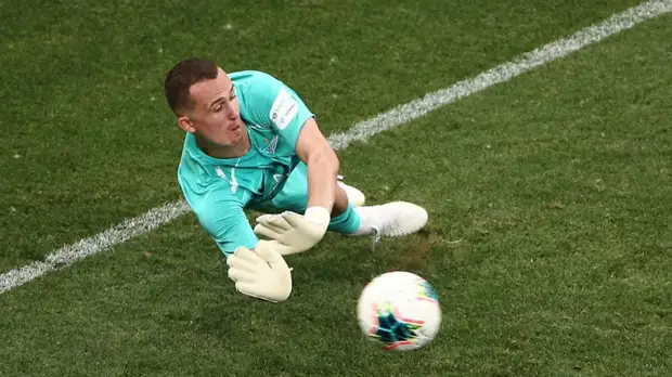 Семак — об уходе Лунёва: есть недокомплект вратарской позиции