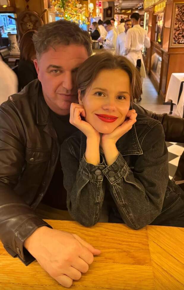 Максим Виторган отправился в романтическое путешествие с избранницей