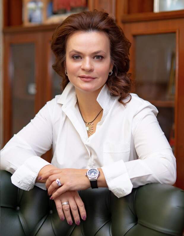 Новый зам Министра обороны. Двоюродная племянница Путина, Анна Цивилева